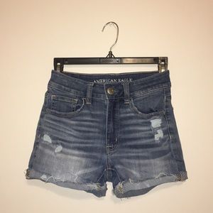 SUPER CUTE JEAN SHORTS !!!!